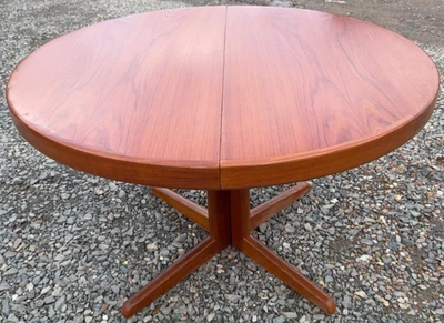 Teak Extending Round Dining Table Vintage Retro Mid Century FREE Delivery🚚 - Image 1 of 4