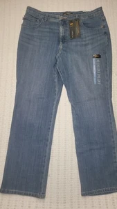 Lee Straight Leg Women's Boot Cut Jeans Size 16S NWT - Picture 1 of 10
