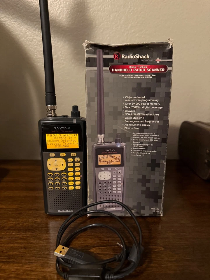 Radio Shack Pro-106 Digital Apco 25 Trunking Handheld Scanner 20-106 - Image 1 of 1
