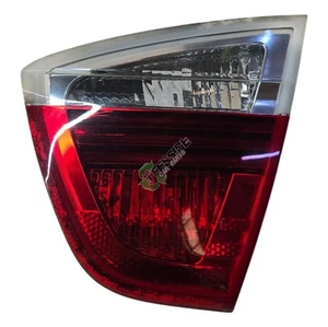 BMW 3ER E90 OS 2008 RÜCKLEUCHTE RECHTS INNEN 276401l - Bild 1 von 5