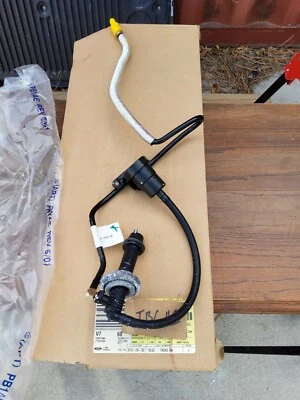 NOS FORD Master Cylinder Assembly 2001-11 RANGER MAZDA B2500 B3000 B4000 - Image 1 of 2