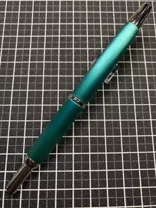 PILOT Vanishing Point Decimo 20 Colors Emerald Green 18K F Nib Limited Boxed - Picture 1 of 9