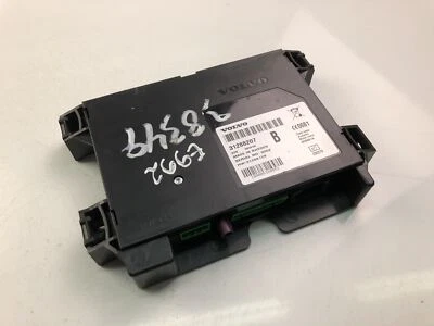 Centralina VOLVO XC70 II 31288207 2010 13989632 - Immagine 1 di 4