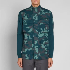 Nike M-65 Camo Lightweight Men Jacket Midnight Spruce 928621 372 - Picture 1 of 6