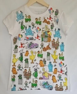 Vintage Rare White Sesame Street Characters T-shirt Top Size M Juniors - Picture 1 of 6