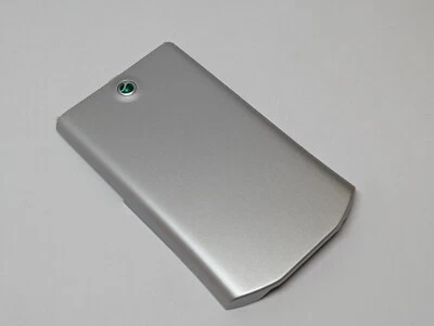 Cubierta de batería original Sony Ericsson Z800 plateada Foto 1 de 2