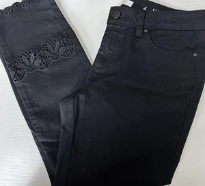 Lauren Conrad Women’s  Sz 4 Black Skinny Mid Rise Cropped Desert Dreamer Pants - Picture 1 of 10