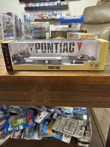 M2 Machines WIDE-TRACK - 1969 Pontiac GT0 & 1970 GMC 5500 Truck - Picture 1 of 6