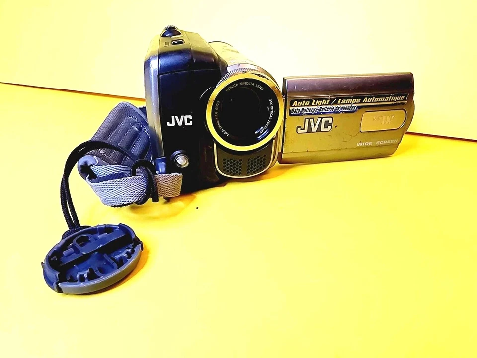 *100% UNTESTED* JVC GR-D850U DIGITAL VIDEO CAMERA CAMCORDER MINI DV 35X ZOOM CCD - Image 1 of 4