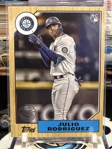 Actualización Topps 2022 1987 Topps Baseball #87TBU-44 Julio Rodríguez RC JB 12F - Imagen 1 de 2