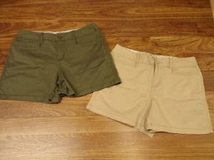 St Johns Bay Size 8P Women’s Shorts 4" Lot of 2 Walking Travel Green /Tan - Picture 1 of 7