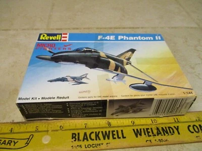 Revell F-4E Phantom II Micro Fighters 1:144 Plastic Model Kit Military Aircraft - Image 1 of 4