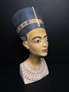 Replica head of Queen NEFERTITI the Royal Spouse of Akhenaten - Bild 1 von 8