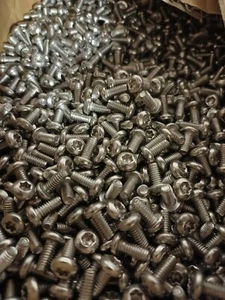 NEW (100pcs) Stainless Steel Six Lobe Pan Head Thread Rolling Screw #8-32 x 3/8" - Picture 1 of 1