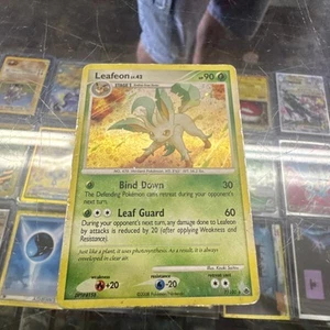 Holograma Leafeon 7/100 Majestic Dawn - Imagen 1 de 13