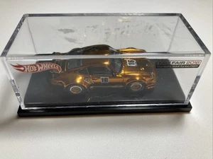 Hot Wheels Original 2016 Toy Fair Porsche 934 Turbo Dorado con Estuche Ultra Raro - Imagen 1 de 15