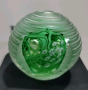 Art Glass Studio Paperweight SIGNED, David Lindsay & Wicks Bee Hive Ribbed 1981 - Picture 1 of 7
