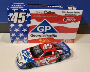 2004 #45 Kyle Petty Brawny Dodge 1:24 Richard and Kyle Petty SIGNED - Picture 1 of 13