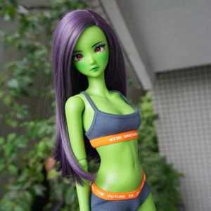 Smart Doll Not My Problem Green Sports Bra Set Fully Assembled From Japan NEW - Picture 1 of 10