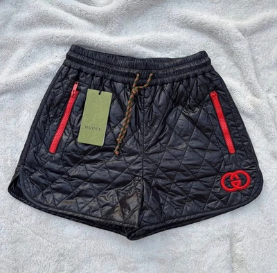Pantalones Cortos Gucci Negros Rojos Acolchados Nylon Interlock - XS - $1150 - Nuevos - Auténticos Foto 1 de 3