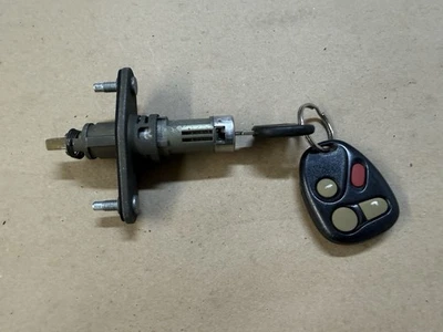 00-05 Buick LESABRE IGNITION LOCK CYLINDER SWITCH W/ TRANSPONDER KEY 2000-2005 - Image 1 of 3