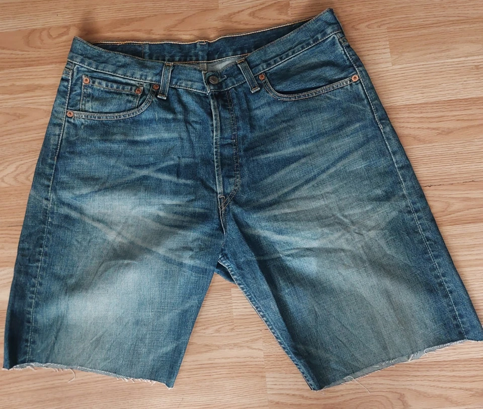 Pantalones Cortos de Jeans Levi Strauss & Co Para Hombre "Cortados" Original Cintura 33" Azul Foto 1 de 4