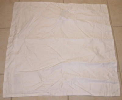 nuevo BLANCO LIZ CLAIBORNE 100% ALGODÓN EURO almohada SHAM 26X26 CIERRE CREMALLERA GEOMÉTRICO Foto 1 de 3