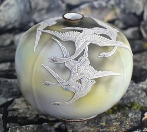 Nippon Vase Moriage Raised Enamel Flying Swans Motif Antique Porcelain - Picture 1 of 12