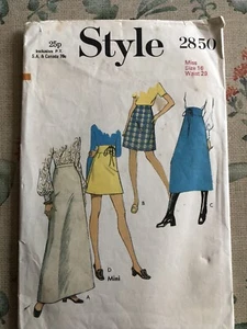 Style Vintage 2850 Ladies Dressmaking pattern Size 16 Used Cut - Picture 1 of 2