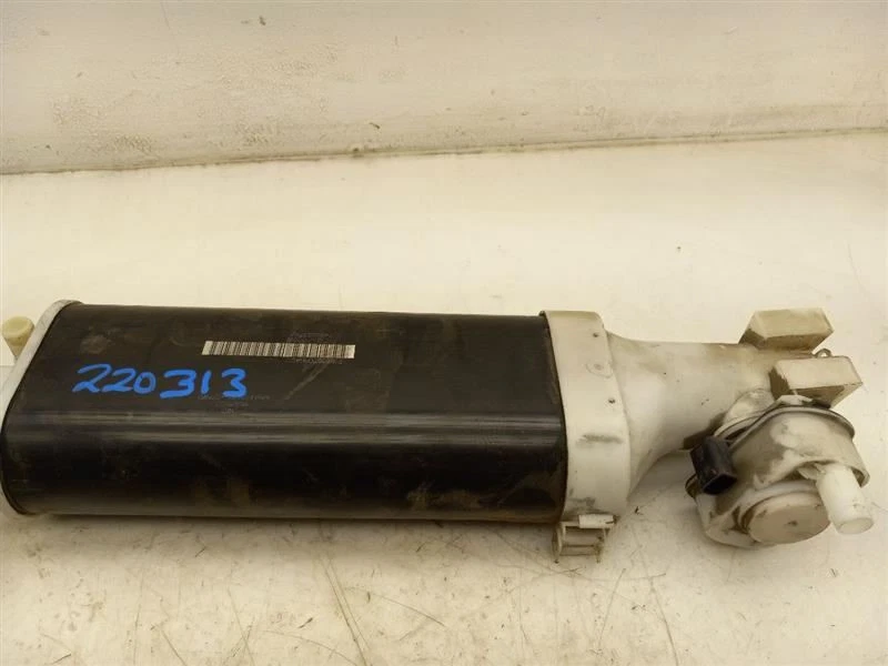 Bote de vapor de combustible Dodge Challenger 11 12 68057086AC Foto 1 de 4