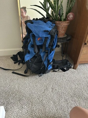 Mochila de Senderismo Lowe Alpine Vintage Azul con Correas Ajustables Foto 1 de 4