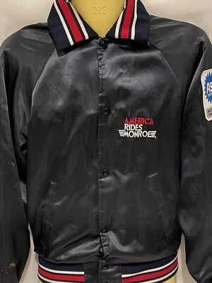 Chaqueta de satén vintage America Rides Monroe Auto Parts EE. UU. azul talla pequeña azul Foto 1 de 4