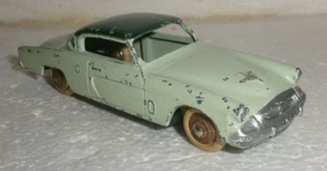 Dinky Toys 24Y green over pale green Studebaker Commander - Made in France - Picture 1 of 10