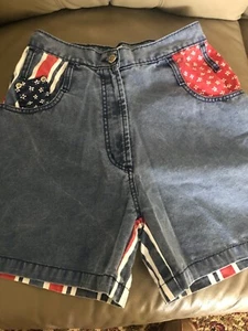 Vintage patriotic Jean Women Teens Shorts size 9/10 smoke free home 100% cotton - Picture 1 of 7