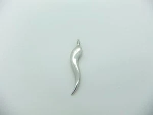 Colgante/dije vintage de cuerno de plata de ley alrededor de 1960 - Imagen 1 de 1