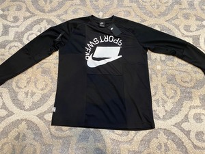 nike long sleeve activewear