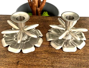 Silber Zinn Kegel Kerzenhalter Ananas/Blume 2er Set Kerzen 4" hoch - Bild 1 von 6