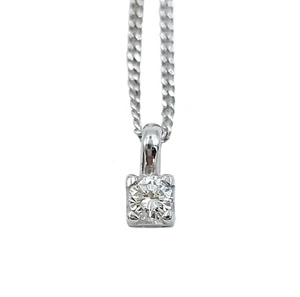Collana da donna con pendente realizzata in oro bianco 18kt con diamante 0.15ct. - Foto 1 di 8