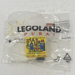 Lego Promo Brick 2 x 4 x 3 con LEGOLAND Dubai 2018 patrón de fábrica - Imagen 1 de 6