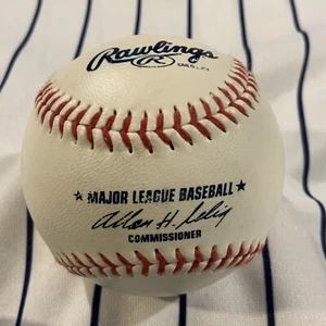 New York Yankees Rawlings 2004 Baseball Ball Souvenir Promotional - Picture 1 of 6