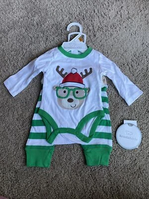 Newborn unisex 2pcs christmas theme outfit  - Image 1 of 3