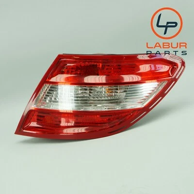 Luz trasera derecha pasajero mercedes clase 08-11 c w204 h674 Foto 1 de 4
