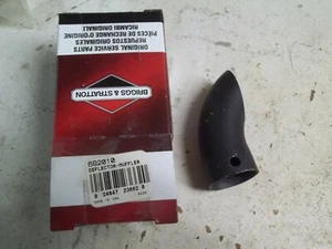 BRIGGS &STRATTON NOS PART MUFFLER DEFLECTOR FOR 93400-133400 SERIES 692010 - Picture 1 of 2