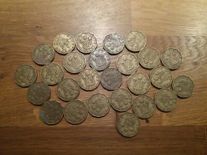 Sammlung von 26 George VI Messing Threepence Münzen datiert 1944 GRATIS P&P - Bild 1 von 4