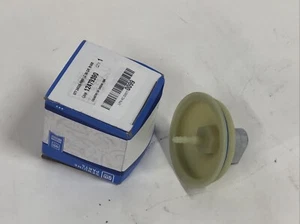 GM 99-06 Chevy Silverado Sierra Front Axle Connector 12479390 - Picture 1 of 4