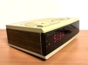 Vintage Sony Dream Machine ICF-C3W Faux Woodgrain Alarm Clock AM/FM Radio Works - Picture 1 of 9