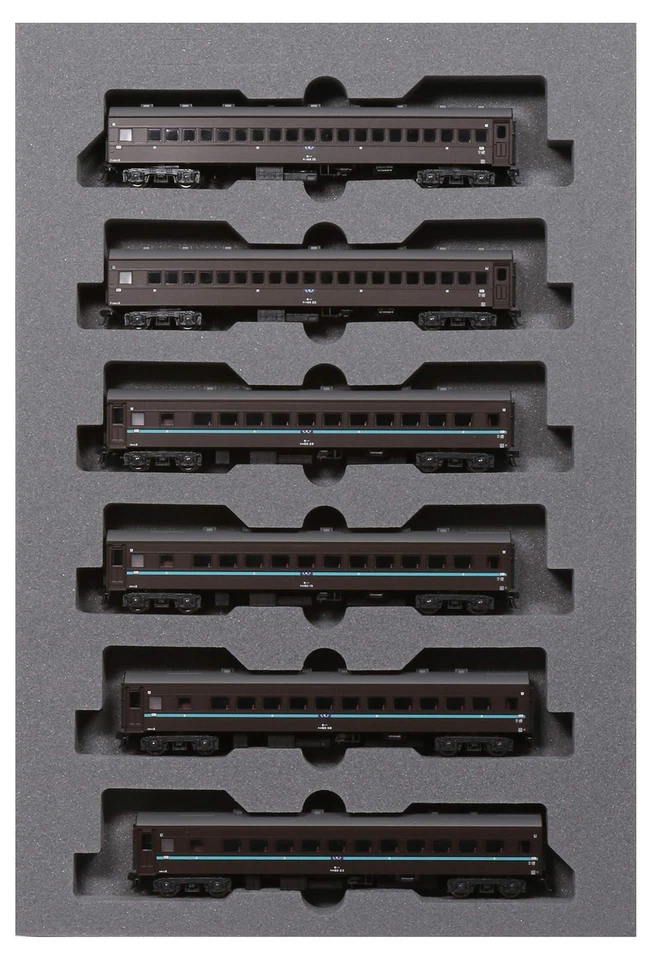 KATO N Gauge Suha 44 Series Limited Express Hato 6 Car Add-On Set 10-1660 Railwa - Image 1 of 1