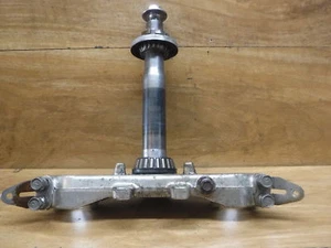 2/ 1986 86 YAMAHA XT350 XT 350 OEM FRONT FORKS CLAMP LOWER TRIPLE TREE STEM - Picture 1 of 7
