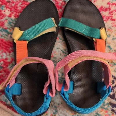 TEVA Mujer Talla 9 Original Universal Años 90 Multicolor Bloque Sandalias Arco Iris Foto 1 de 4