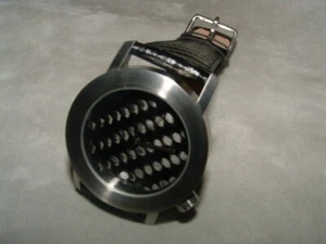 Akteo Uhr Modell Black. - Bild 1 von 1